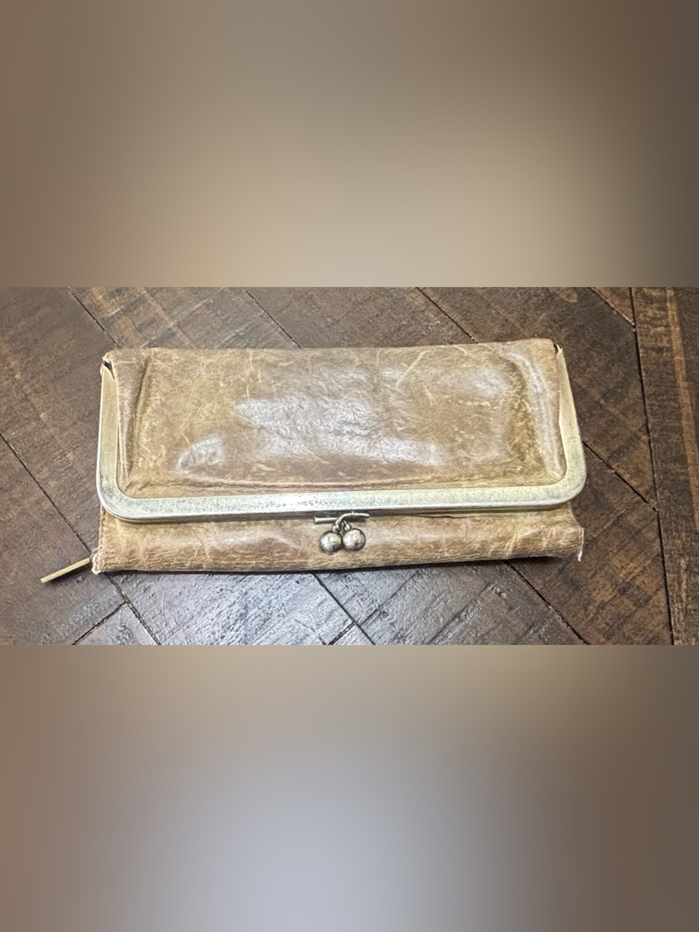 Vintage Taupe Leather Kiss-Lock Wallet with Silver Clasp